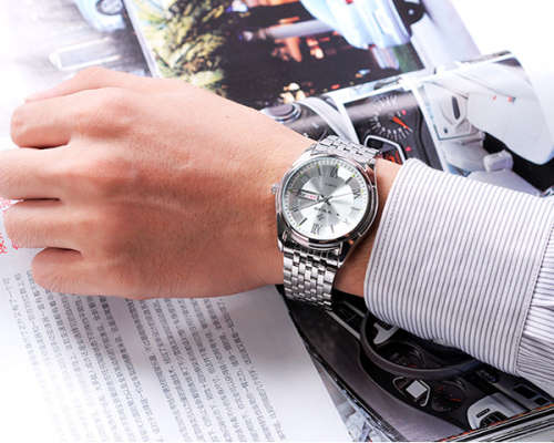 Men's Quartz Casual Luminous Stainless Steel WaterProof Watch - Silver Unboxed