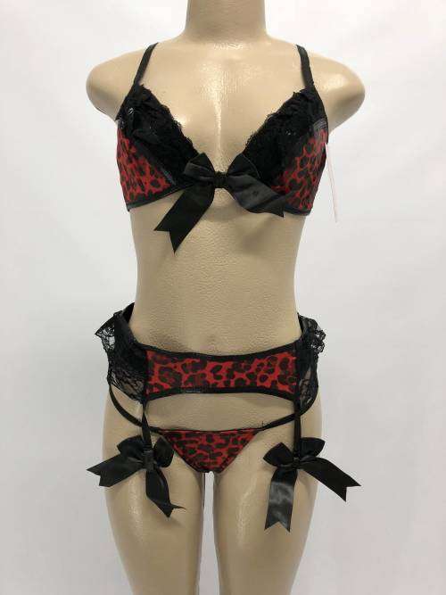 size M 3 pcs sexy Lingerie set