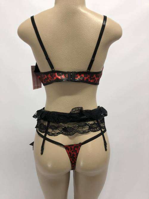 size M 3 pcs sexy Lingerie set