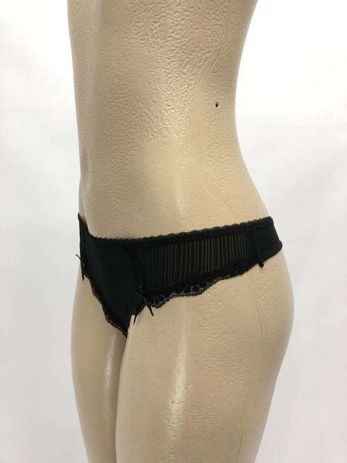Size L lace panty black