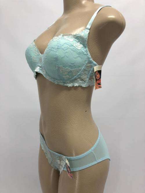 Size 34B lace bra and panty set light blue