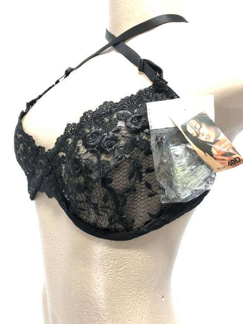 Size 36D lace hollow bra black
