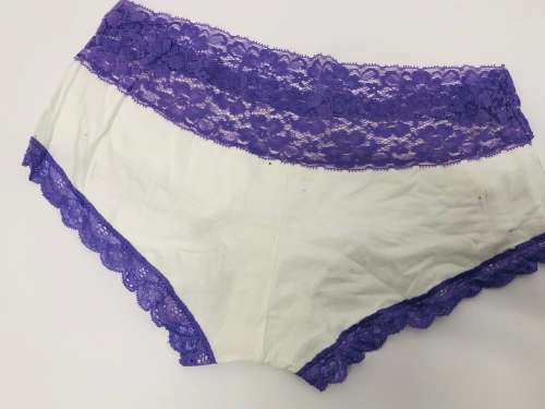 Size XL lace panty white