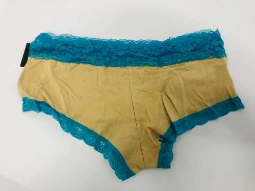 Size XXL lace panty yellow