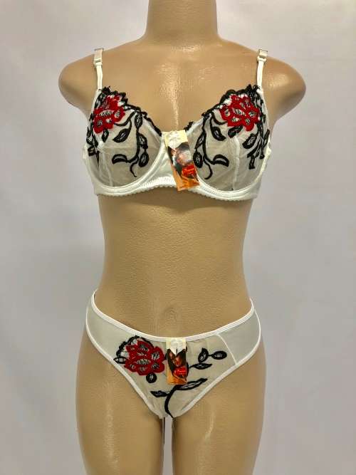 Size 38B white lace bra & panty set