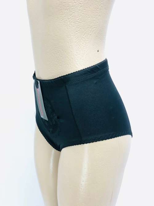 Size M high waist panty black
