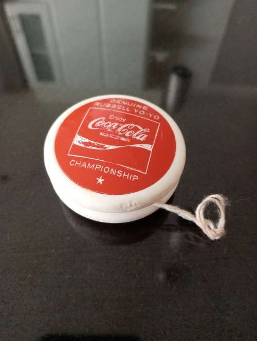 17 CocaCola yo yo's