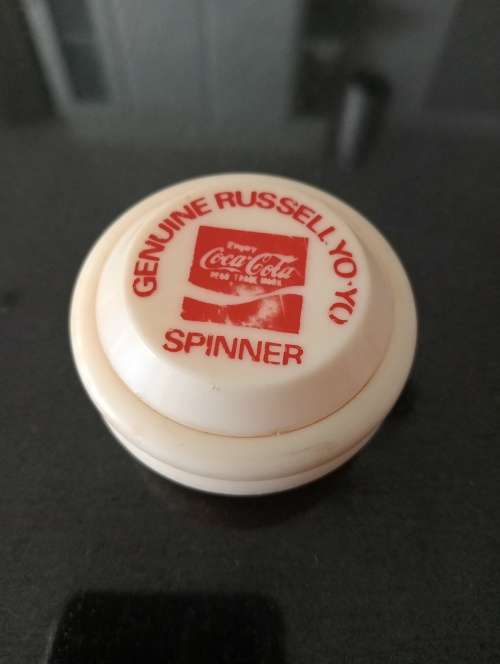 17 CocaCola yo yo's