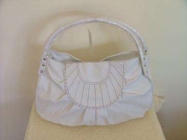 "FASHION HANDBAG***CRAZY***R1***NO RESERVE"