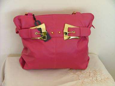 "STUNNING HOTPINK HANDBAG***CRAZY***R1***NO RESERVE"