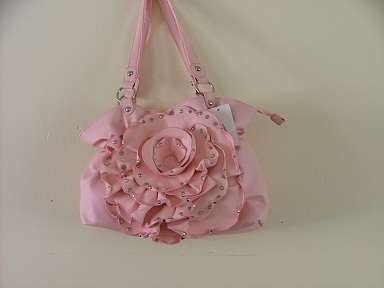 "STUNNING FASHION HANDBAG***CRAZY***R1***NO RESERVE".