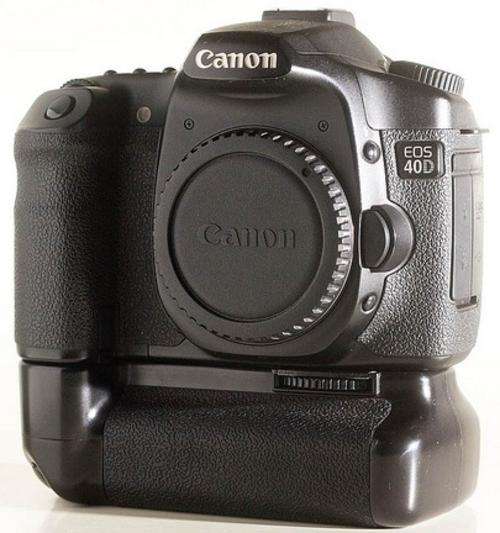 Canon EOS 40D (Body only) + Battery Grip