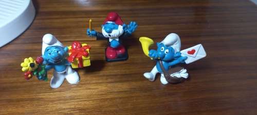 Vintage peyo smurfs , bid per smurf to take all 3
