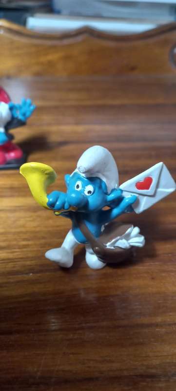 Vintage peyo smurfs , bid per smurf to take all 3