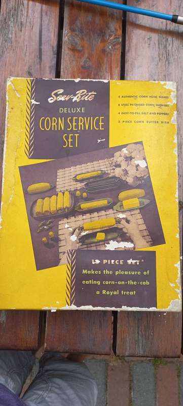 Vintage 1950 Serv-Rite Deluxe corn service set in original box