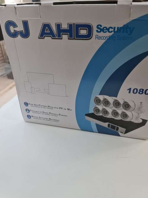8CH AHD CCTV KIT / MOTION DETECTION / REMOTE VIEWING