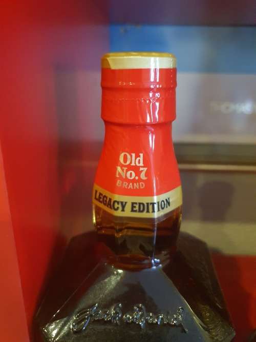 Jack Daniel`s Legacy Edition Old No.7