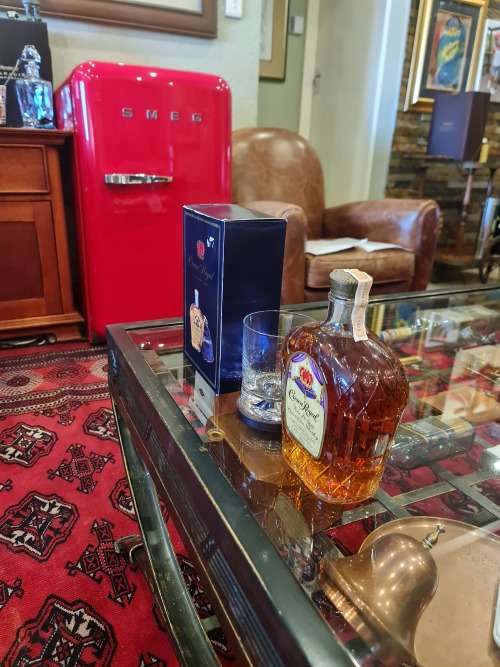 1979 Crown Royal Fine De Luxe Whisky Bottle