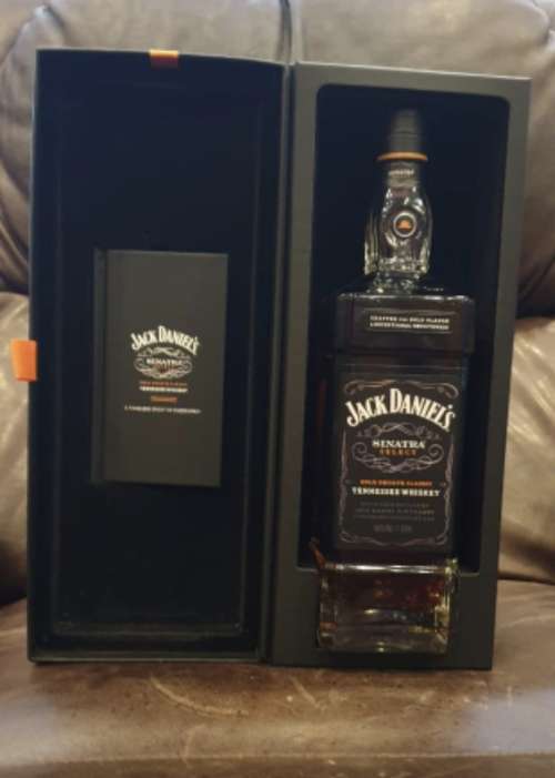 Jack Daniel`s Sinatra Select 1 Litre Whisky Bottle