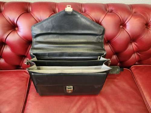 Black Leather Messenger Laptop Bag
