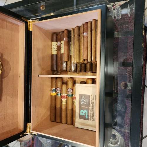 Cigar Humidor Box With More Than 110 Cigars