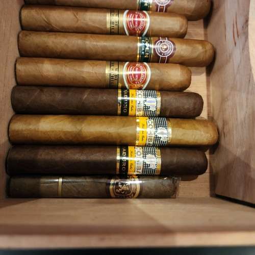 Cigar Humidor Box With More Than 110 Cigars