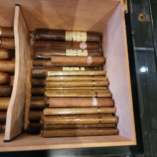 Cigar Humidor Box With More Than 110 Cigars