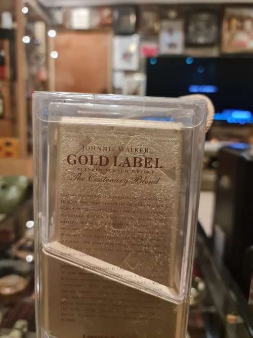 Johnnie Walker Gold Label The Centenary Blend 18 Year Old Ice Pillar