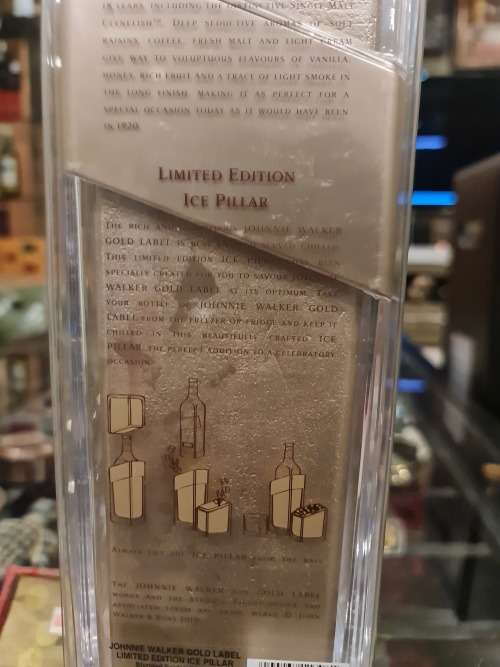 Johnnie Walker Gold Label The Centenary Blend 18 Year Old Ice Pillar