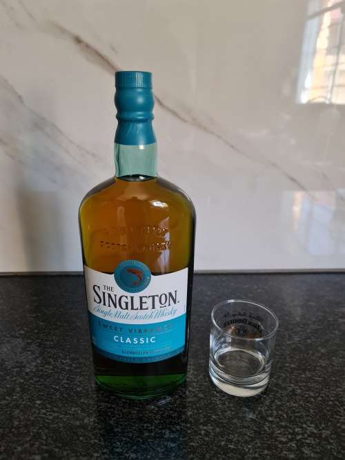 The Singleton of Glendullan Classic Single Malt Scotch Whisky Travel Exclusive 1L