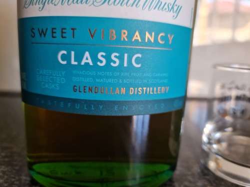 The Singleton of Glendullan Classic Single Malt Scotch Whisky Travel Exclusive 1L
