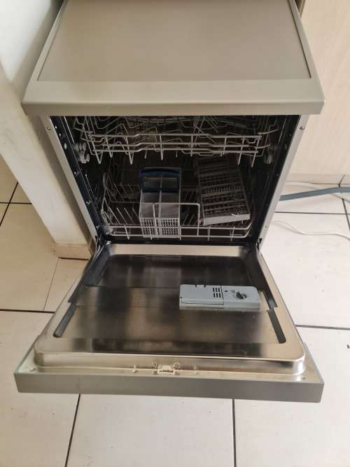 Hisense H12DSS 12 Place Dishwasher