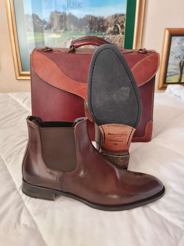 Russell and Bromley London Chalsea Boots