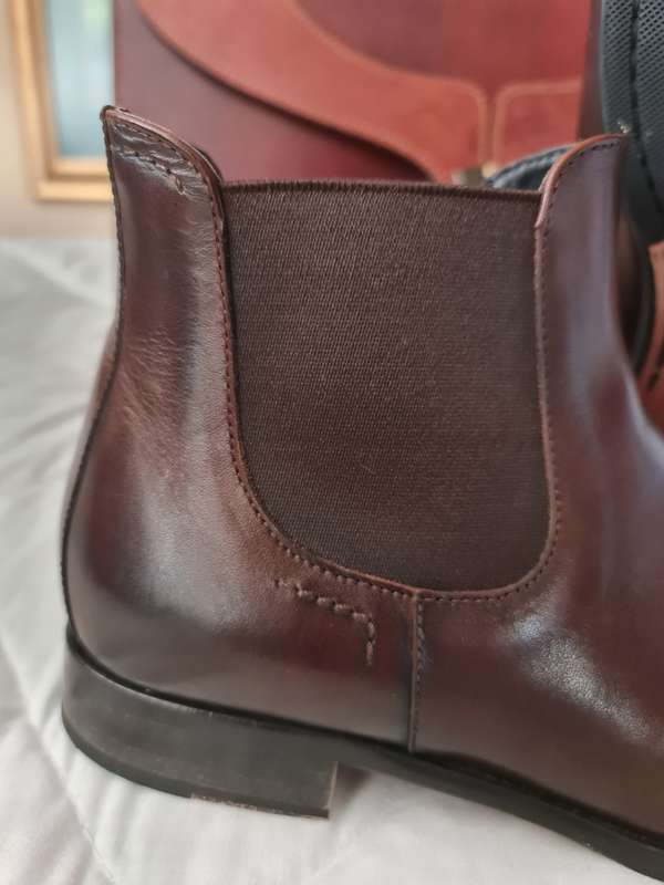 Russell and Bromley London Chalsea Boots