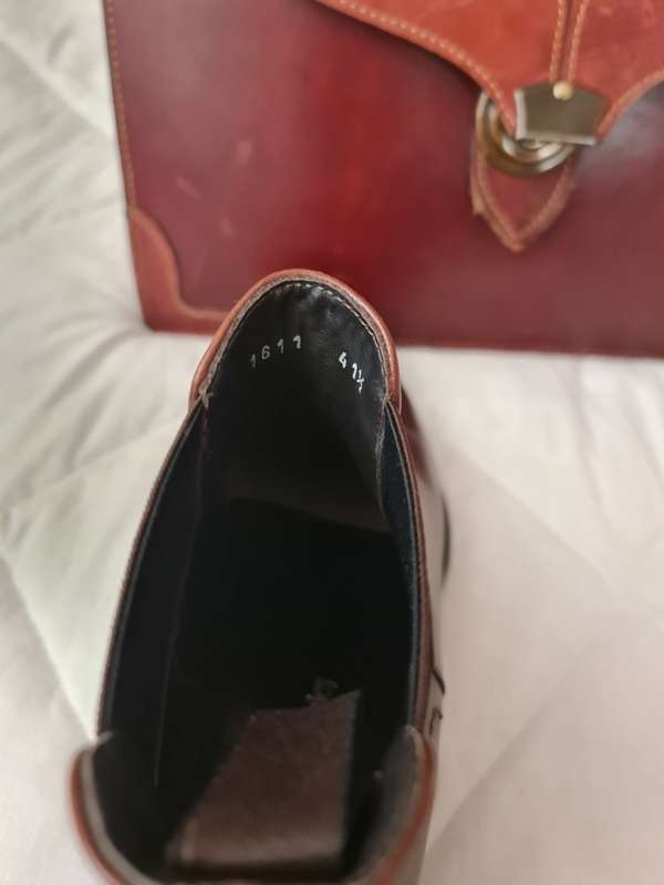 Russell and Bromley London Chalsea Boots