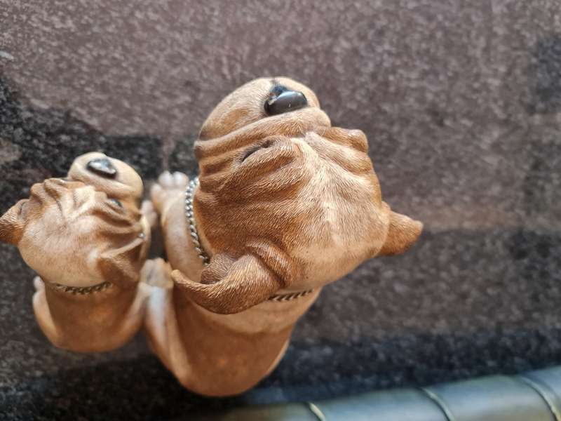 Leonardo Collection of a Bulldog and Puppy Ornament