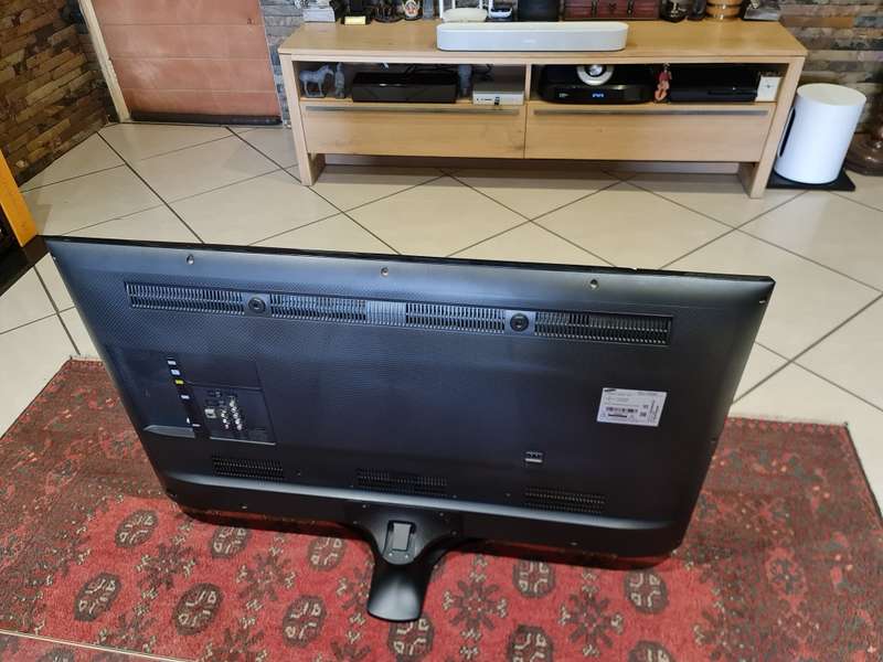 Collection Only - Samsung 48 Inch Smart TV