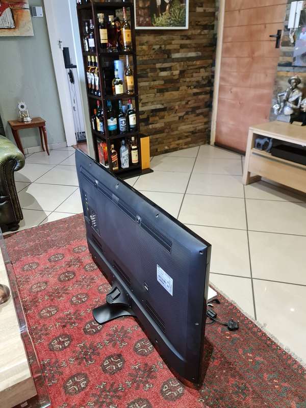 Collection Only - Samsung 48 Inch Smart TV