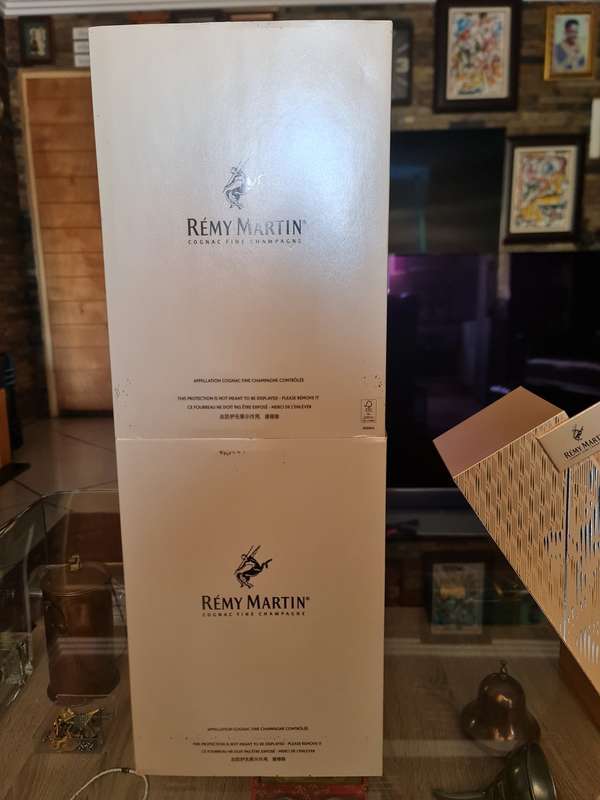 Remy Martin Limited Edition XO Cognac 300 Years Anniversary