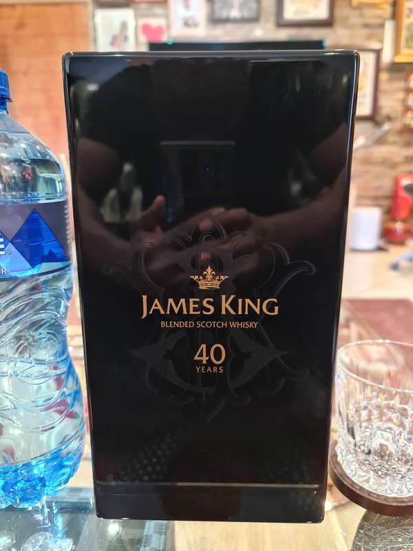 James King 40 Yo Blended Scotch Whisky in Wooden Gift Box
