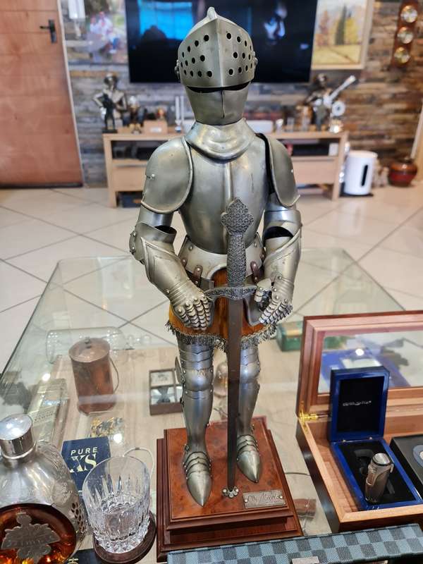 Marto 16th Century Suit of Armour