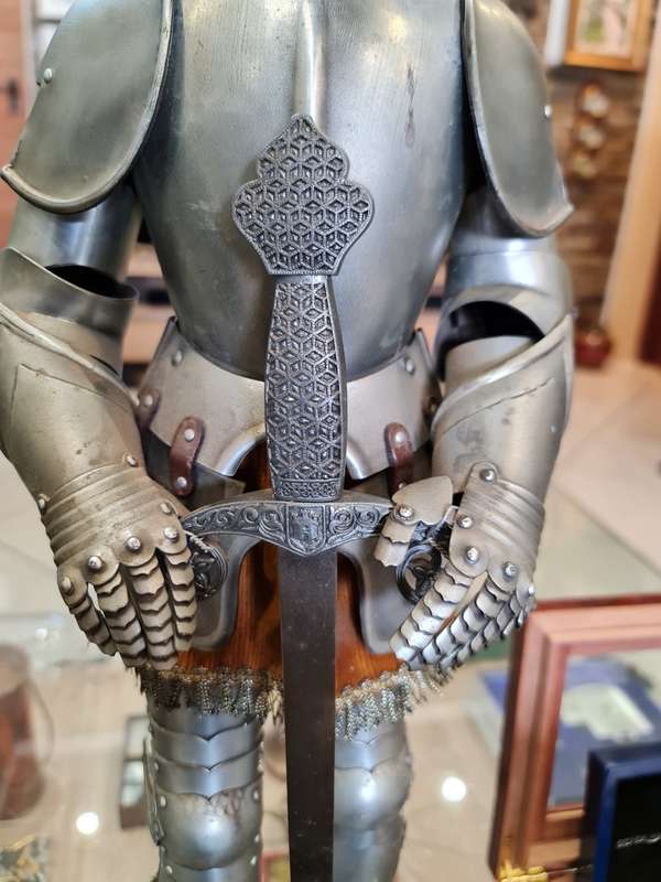 Marto 16th Century Suit of Armour
