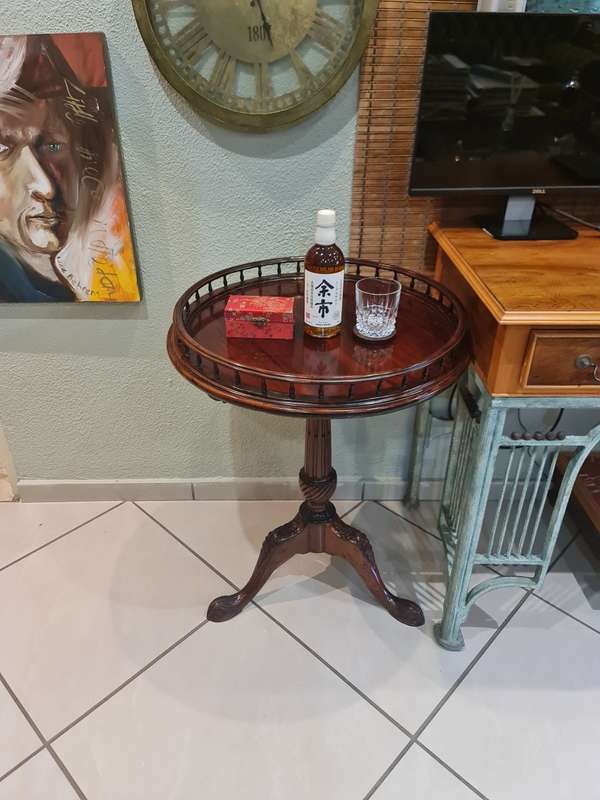 Antique Occasional Round Table