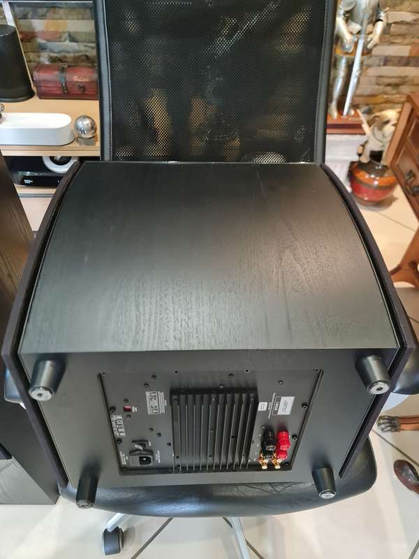 Jamo C80 Flagship Subwoofer