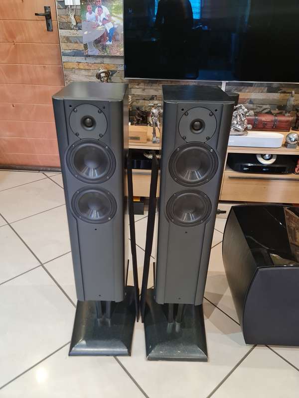 Collection Only - Jamo 477a Floorstanding Speakers