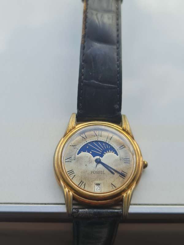 Rare Collectable Watches Vintage Fossil Mens Watch Model FM 1854 was sold for 1 800.00 on 5 Aug at 10 51 by StoNor4875 in Johannesburg ID 622258896