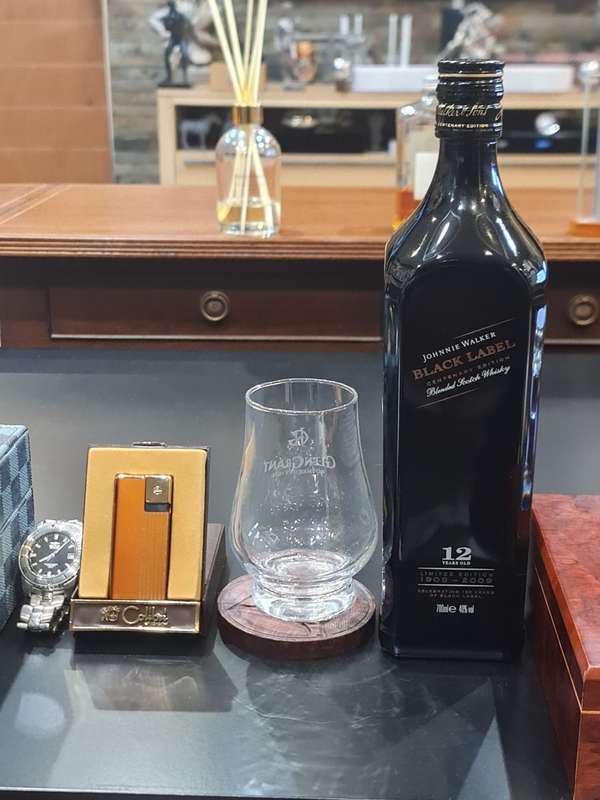 Johnnie Walker Black Label 12 Years Old 100th Year Anniversary Whisky Bottle
