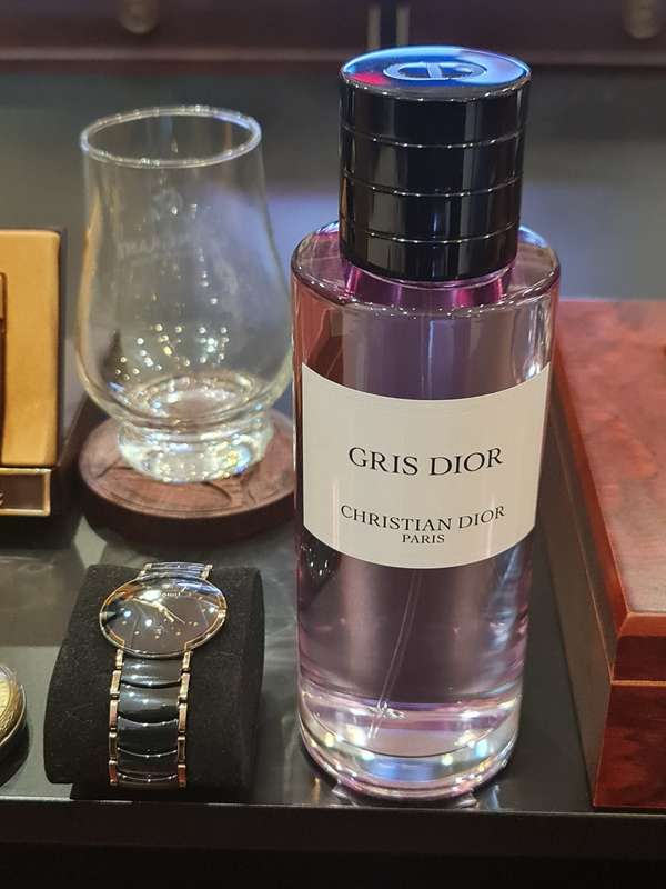 Maison Christian Dior Gris Dior Perfume - 250ml
