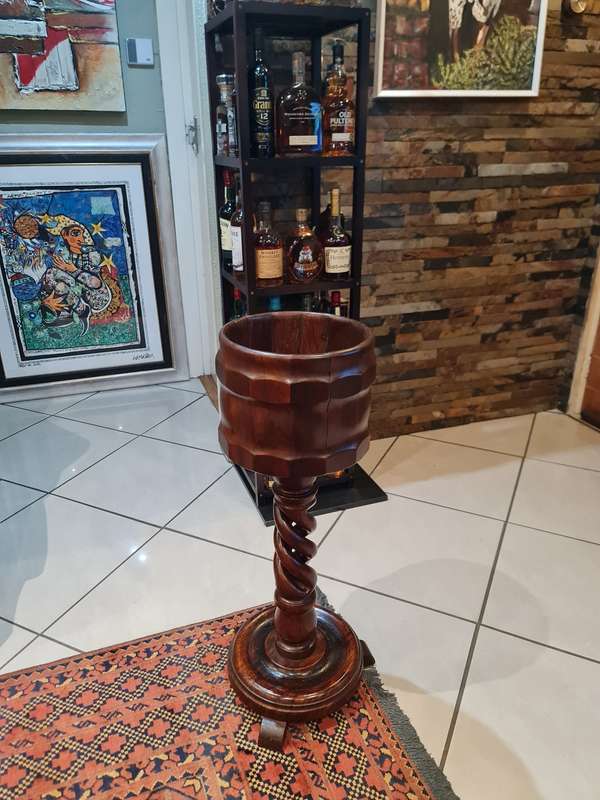 Antique Barley Twist Plant Stand