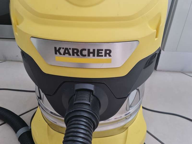 Karcher WD4 S Premium Vacuum Cleaner